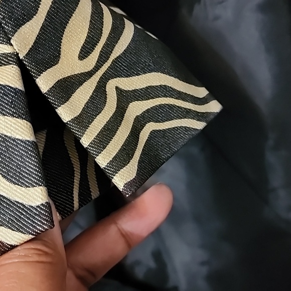 Linda Allard Ellen Tracy Womens Gold & Black Zebra Print Button Front Coat Sz 12 - Picture 9 of 10